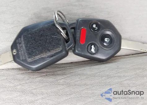 2010 Subaru Outback 2.5I z USA, uszkodzony, nr VIN 4S4BRCAC0A3311139